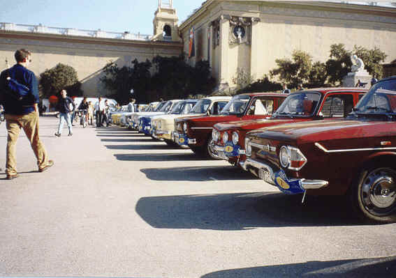 Encuentro Auto Retro, frentes dos