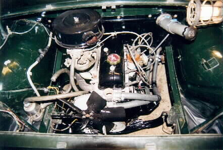 R10 Mathias Asp, motor maquillado
